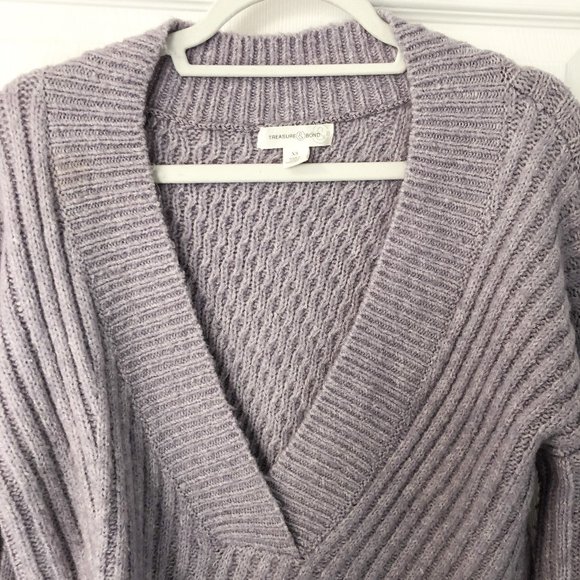 NWOT Nordstrom Deep V Bell Sleeve Sweater - Picture 7 of 8